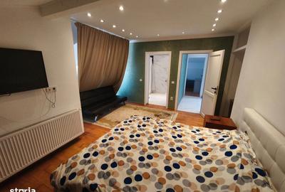 Apartament cu 4 camere, mobilat în Central - 1