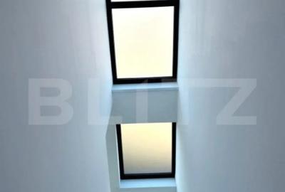 Casă cu 3 camere cu Teren 250 Mp în Central - 1