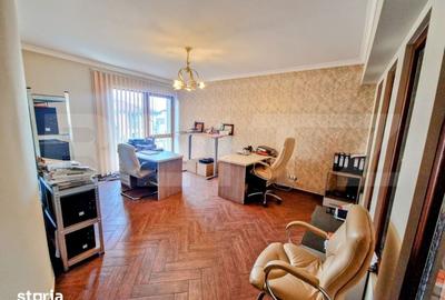 Casă cu 5 camere cu Teren 1223 Mp în Nufărul - 14