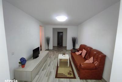 Apartament cu 3 camere semidecomandat, mobilat în 1 Mai - 8