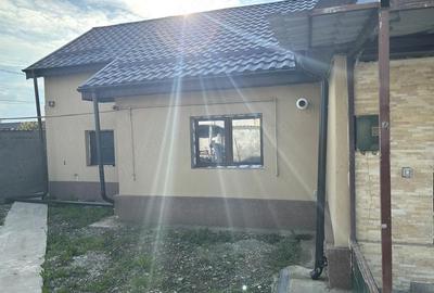 Casă cu 5 camere cu Teren 300 Mp în Central - 4