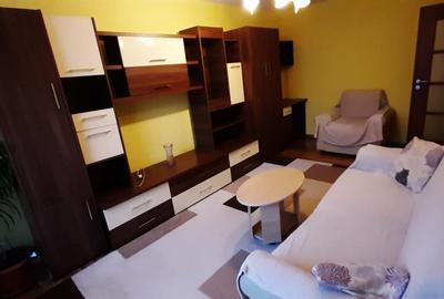 Apartament cu 2 camere decomandat în Berceni