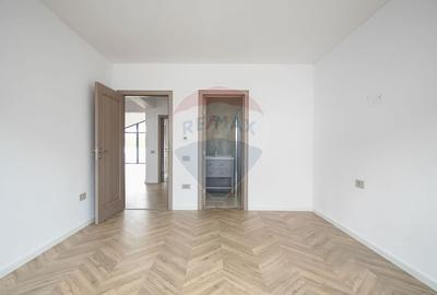 Casă cu 4 camere cu Teren 560 Mp în Stupini - 13