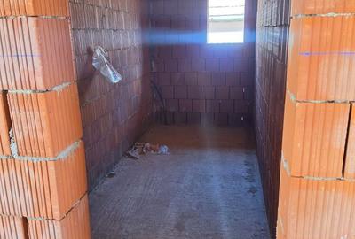 Casă cu 1 camere cu Teren 580 Mp în Oșorhei - 3