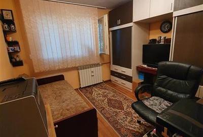 Apartament cu 3 camere decomandat, mobilat în Vest - Lamâița - 4