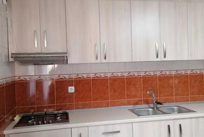 Casă cu 4 camere în Băleni - 2