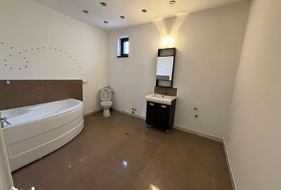 Casă cu 6 camere cu Teren 350 Mp în Ultracentral - 16
