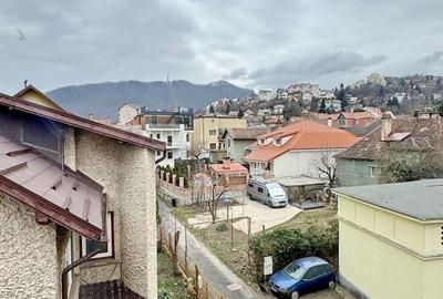 Duplex cu 5 camere cu Canalizare în Brașovul Vechi - 1