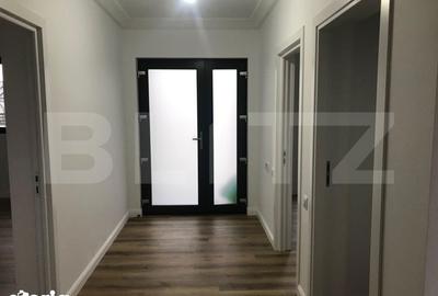 Casă cu 5 camere cu Teren 400 Mp în Răzvad - 1
