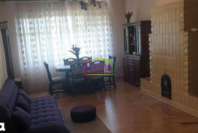 Casă cu 4 camere cu Teren 1100 Mp în Vidra - 2
