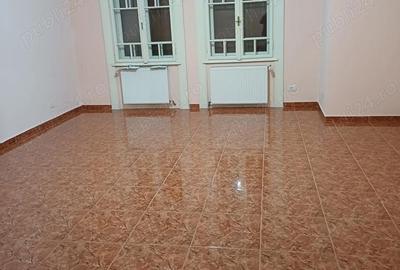 Casă cu 6 camere în Medicină - 2