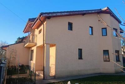 Casă cu 4 camere cu Teren 127 Mp în Central - 3