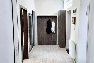 Apartament cu 3 camere semidecomandat în Central - 5