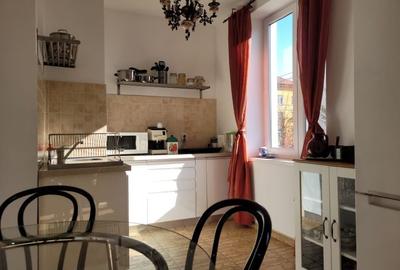 Apartament cu 3 camere semidecomandat în Central - 5