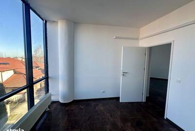 Spațiu comercial, de 1,080 mp, în Central - 15