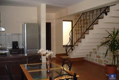 Apartament  3 camere, in vila, Centru, mobilat, finisaje moderne - 1