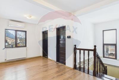 Casă cu 7 camere cu Teren 354 Mp în Cumpătu - 5