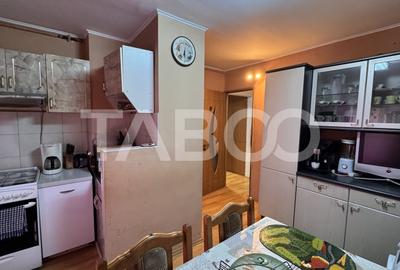Apartament 2 camere de vanzare mobilat utilat 64 mpu Broscarie Sibiu - 9