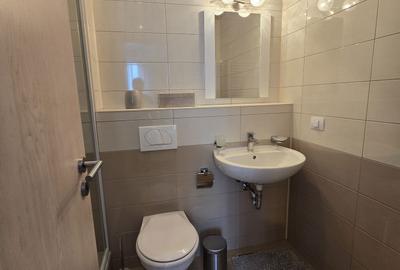 Apartament cu 3 camere decomandat în Central - 1