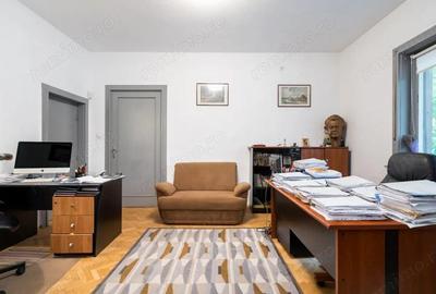 Apartament cu 3 camere decomandat în Unirii