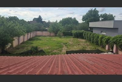 Casă cu 6 camere cu Canalizare în Dumbrăvița - 2