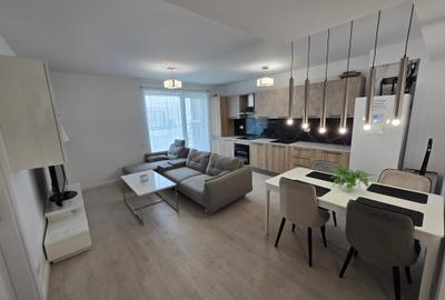 Apartament cu 2 camere decomandat, mobilat în Central