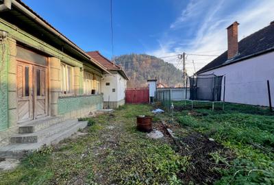 Casă individuală cu 5 camere în Nord-Est