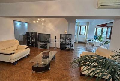 Apartament cu 4 camere decomandat în Port - 4