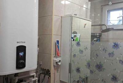 Apartament cu 3 camere semidecomandat în Colentina - 1