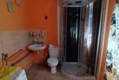 Casă cu 5 camere cu Teren 2200 Mp în Coșdeni - 8