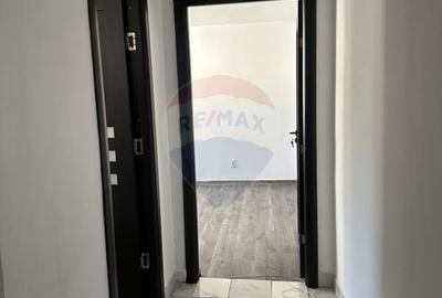 Apartament cu 2 camere decomandat, mobilat în Dărmănești - 4
