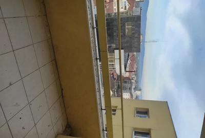 Apartament cu 3 camere decomandat în Decebal - 8
