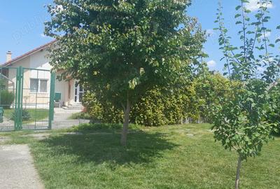 Casă cu 4 camere în Șofronea - 4