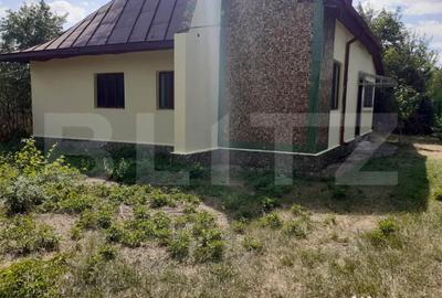 Casă cu 3 camere cu Teren 1159 Mp în Central - 2