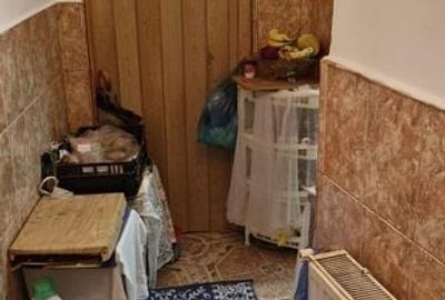 Doua corpuri de casa in curte comuna bd Marasesti - 5