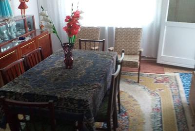 Apartament cu 3 camere decomandat în Micro 12 - 4
