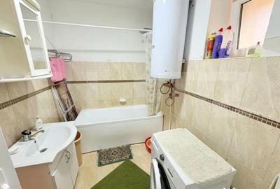 Casă cu 3 camere cu Teren 2434 Mp în Bercu - 2