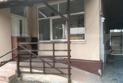 De vanzare spatiu de birouri /comercial , 76,32 , zona Centr - 11