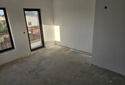 Casă individuală cu 4 camere cu Canalizare în Dezmir - 17