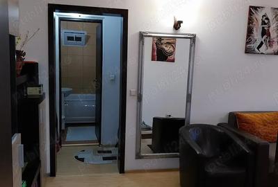 Apartament cu 3 camere decomandate - 1