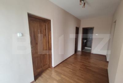 Casa de vanzare P+E si teren de 480 mp in cartierul Iosia, z - 31