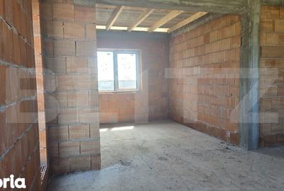 Casă cu 3 camere cu Teren 550 Mp în Lazuri - 2