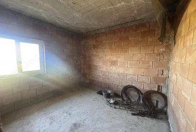 Casă cu 4 camere cu Canalizare în Becicherecu Mic - 3