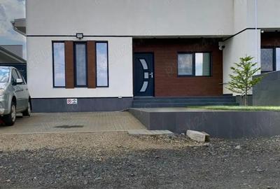 Casă cu 3 camere cu Teren 414 Mp în Moșnița Nouă - 8