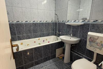 Apartament cu 4 camere semidecomandat în Central - 7