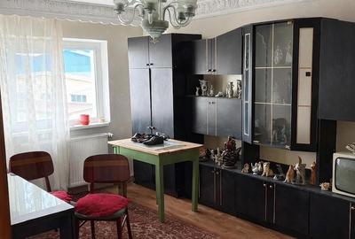 Apartament cu 2 camere decomandat în Central - 3