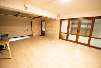 Casa / Vila cu piscina, 6 camere de vanzare in zona Central - 59