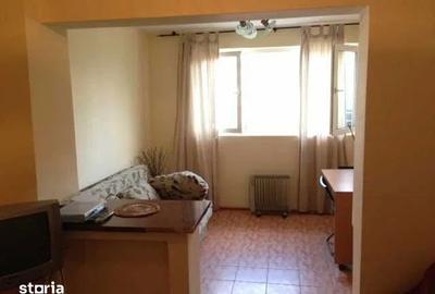 Garsonieră decomandată în Cișmigiu
