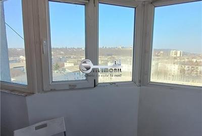 Garsonieră decomandată, mobilată în Nicolina - 12