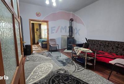 Casă cu 3 camere cu Teren 250 Mp în Central - 19